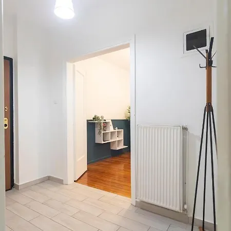 Houseloft Metropolitan Charm Салоніки